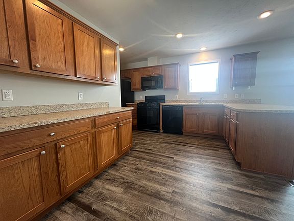 4th image of 1127 Bedford Pl #211