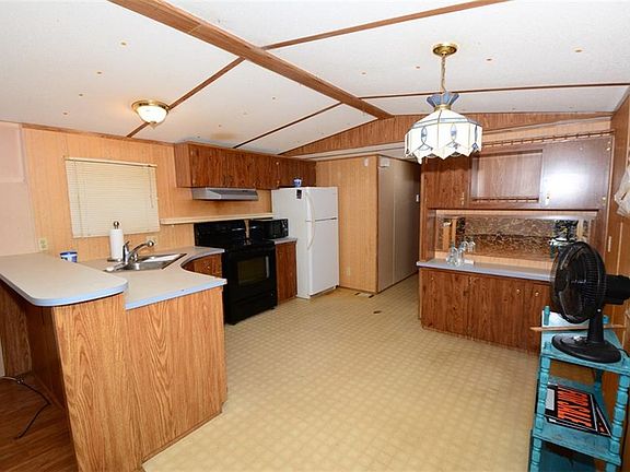 4th image of 95087 Catalina Dr