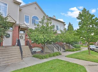 30707 Ardmore Ct, Novi, MI 48377
