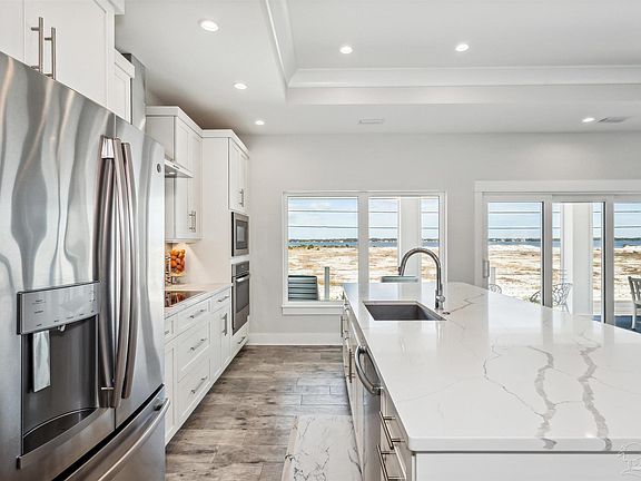 3rd image of 7525 White Sands Blvd
