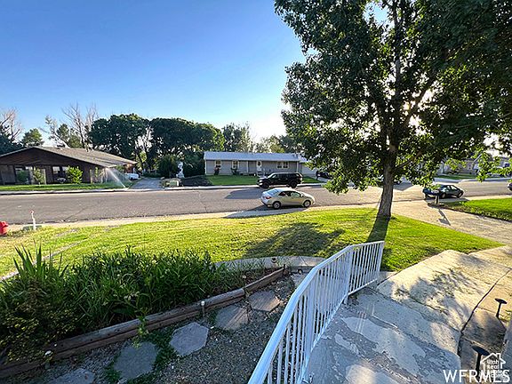 3rd image of 2103 S Mountain Vista Ln