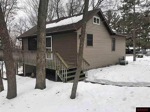 2nd image of 46427 Evergreen Ln