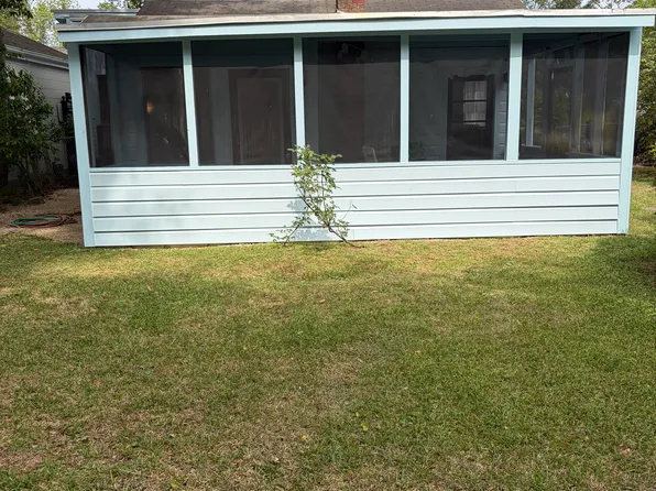 2056 Saint James Dr, Charleston, SC 29412