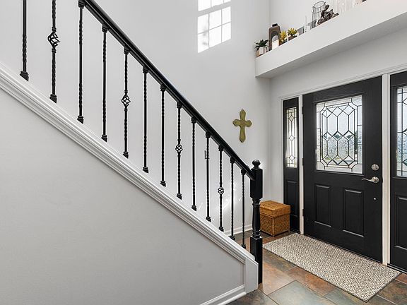 4th image of 1629 Tabor Ct