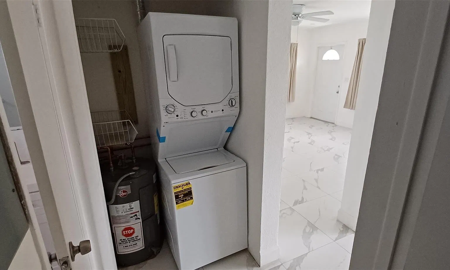 2 bed, 1.0 bath, 1000 sqft, $1,995 — Photo 4