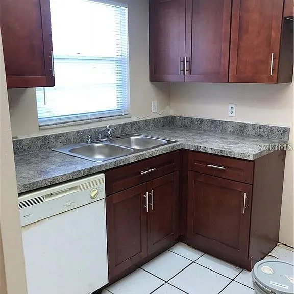290 Flower Ln #11 — Photo 7
