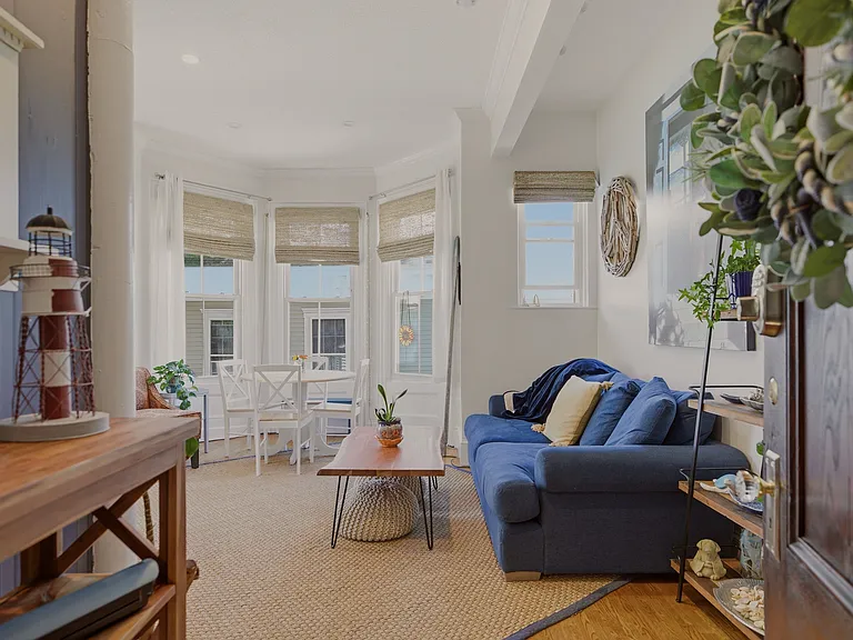 67 Perry St #5 — Photo 23