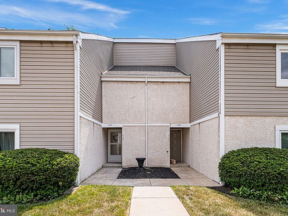 2nd image of 138 Harvest Ln