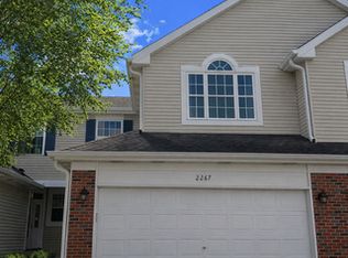 2267 Briar Ct, Hoffman Estates, IL 60169