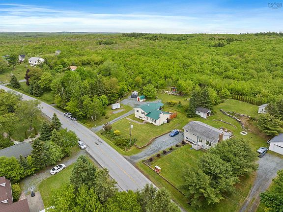 3rd image of 166 Candy Mountain Rd