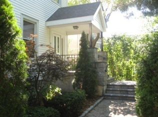 16 Boulevard ., Scarsdale, NY 10583