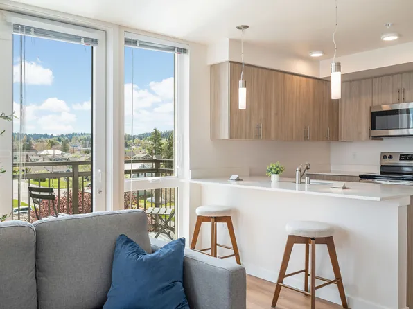 1715 O Ave #304, Anacortes, WA 98221