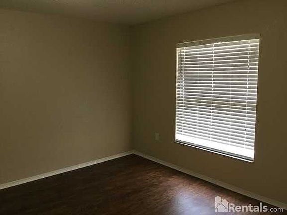 4th image of 4026 Oak Preserve Dr