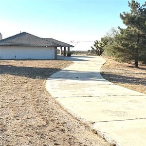 9078 Smith Rd, Phelan, CA, 92371