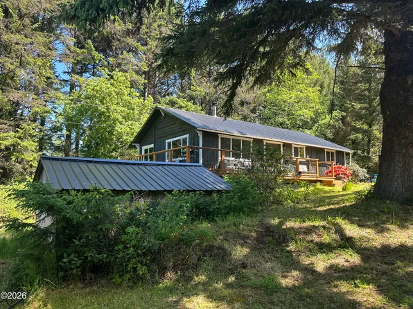 3934 Highway 101 N, Yachats, OR 97498