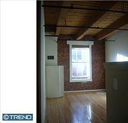 3rd image of 1010 Race St APT 3I
