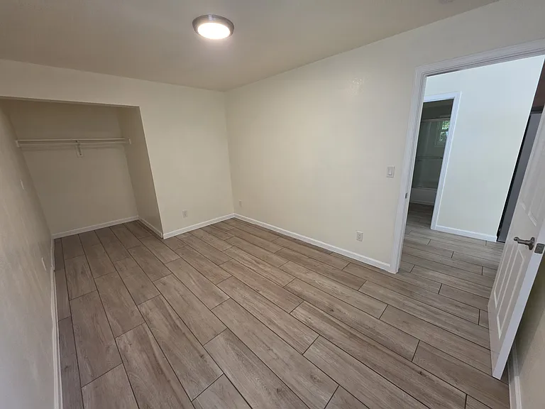 1822 Bay St #D — Photo 6