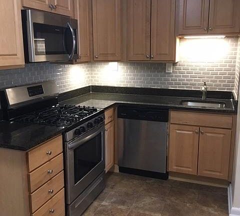 5th image of 8616 Skokie Blvd APT I2