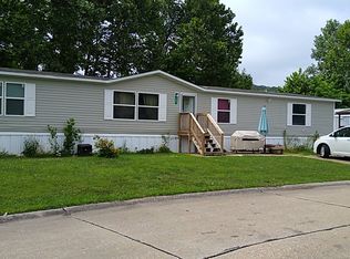 153 Sheffield Ln, Fenton, MO 63026