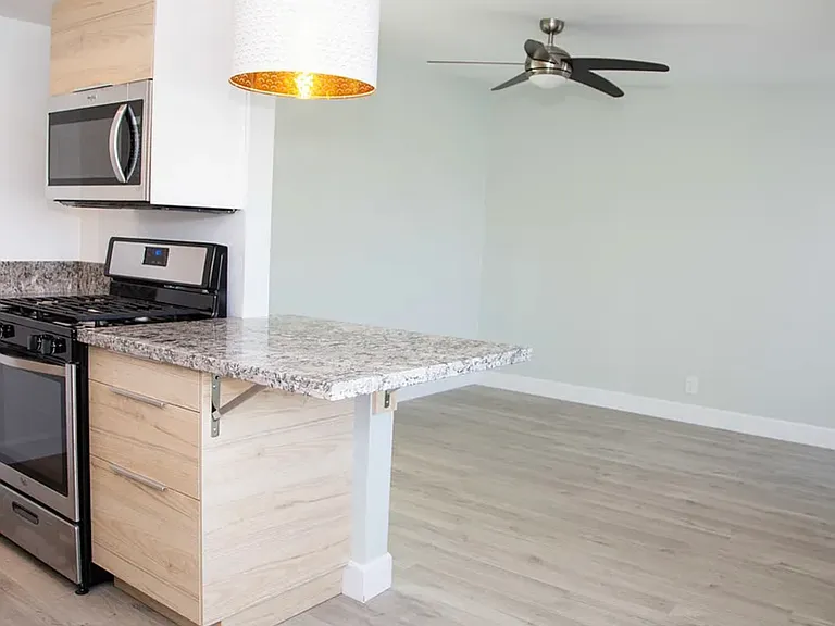 519 S Desert View Dr #4 — Photo 3
