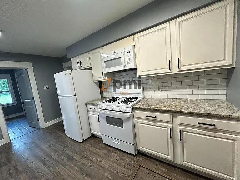 132-36 S Elgin St #136 — Photo 7
