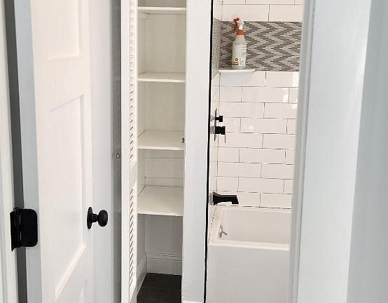 5th image of 358 Woodland Rd #2