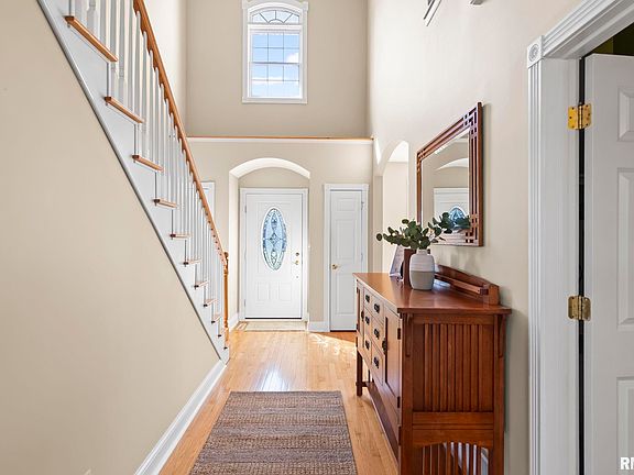 2nd image of 200 Winter Park Dr