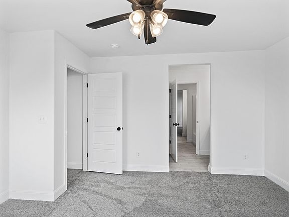3rd image of 208 Otto Ave