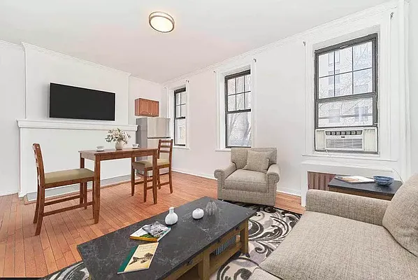 Rented by Compass | media 13