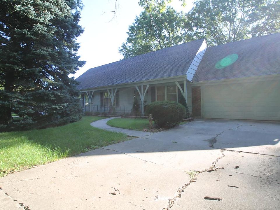 1st image of 11411 Minor Dr