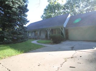 11411 Minor Dr, Kansas City, MO 64114