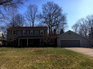 5655 Sampson Dr, Girard, OH 44420