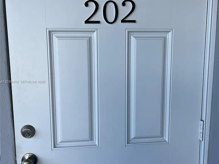 350 75th St #202 — Photo 3