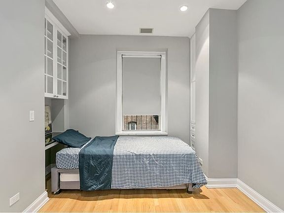 4th image of 650 W End Ave #1E