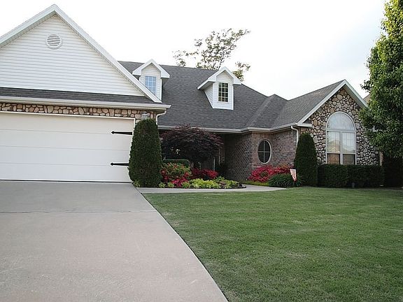 2nd image of 4416 W Collins Cir