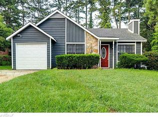 6122 Creekford Dr, Lithonia, GA 30058