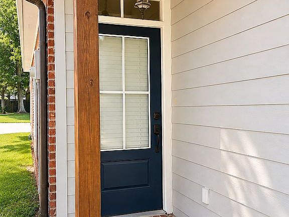 2nd image of 41040 Fairmont Ave