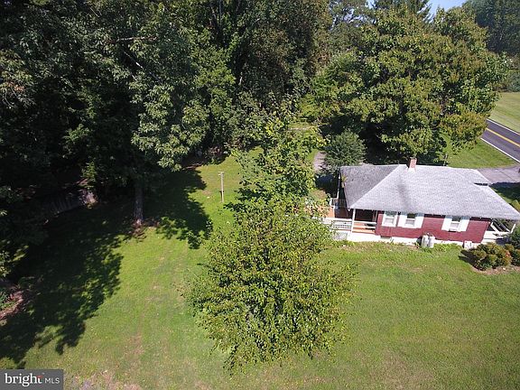 3rd image of 14528 Old York Rd