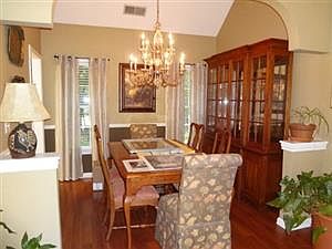 4th image of 626 Wedgewood Dr