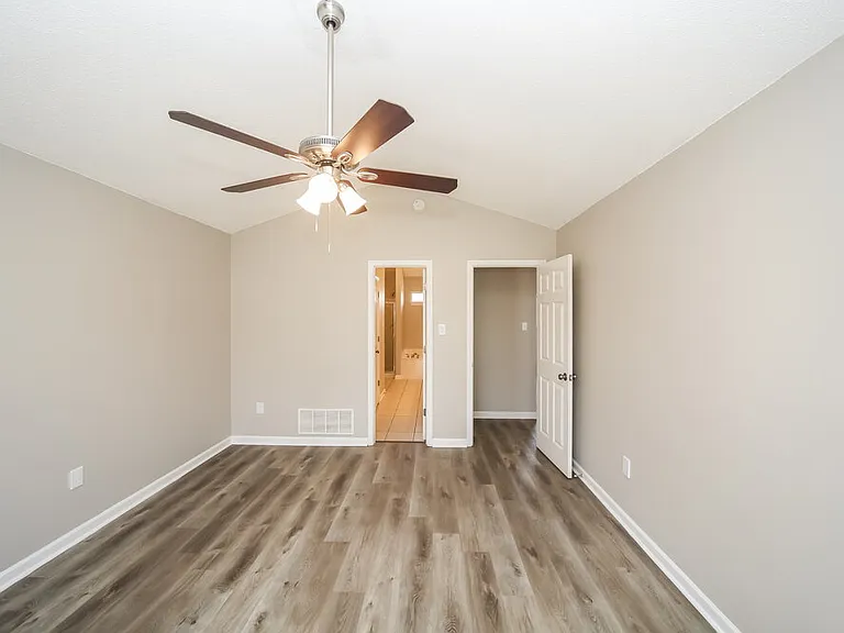 5683 Antler Trl — Photo 9