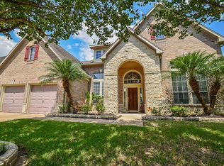 9901 Autumn Lake Trl, Pearland, TX 77584