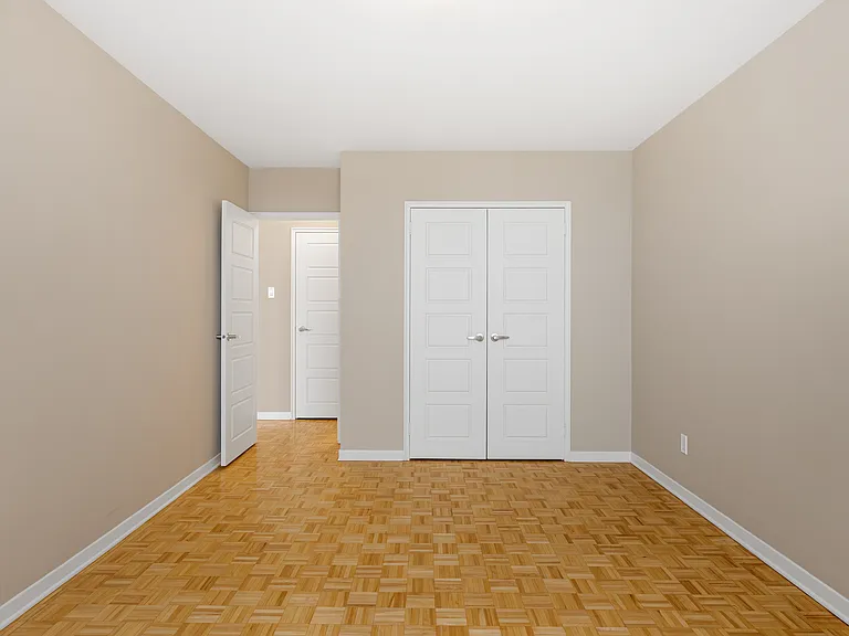 111 Wurtemburg St — Photo 25