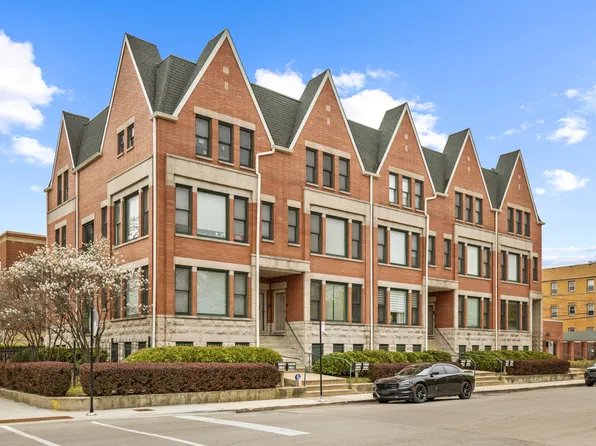 1151 E 45th St #1151, Chicago, IL 60653