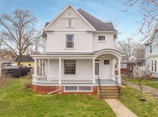 308 N Magnolia St, Elmwood, IL 61529