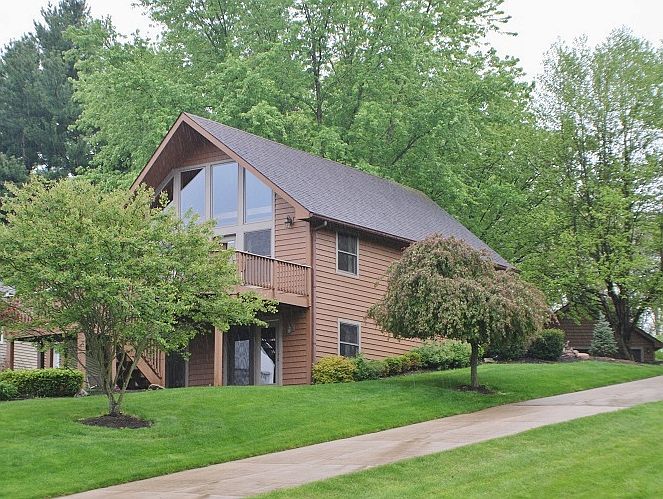 1st image of Crabapple Dr