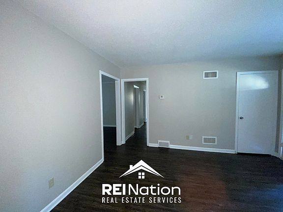 3rd image of 3749 Emerson Ave