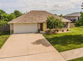 4004 N Phoenix Rd, Columbia, MO 65202