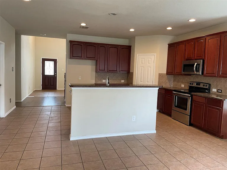 1013 Camp Verde Dr — Photo 40