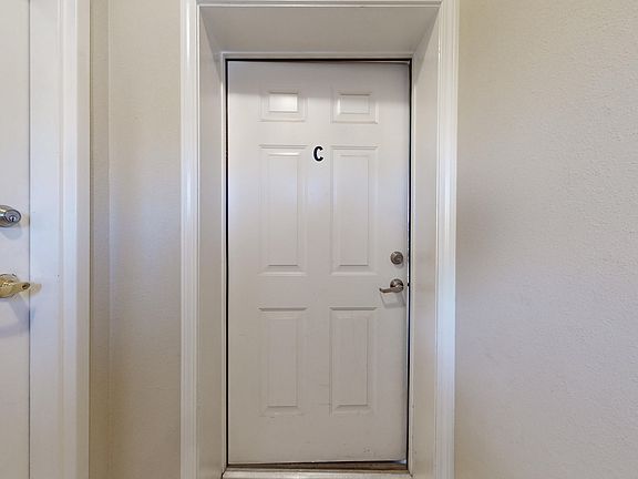 3rd image of 302 Val Verde Dr SE Unit C