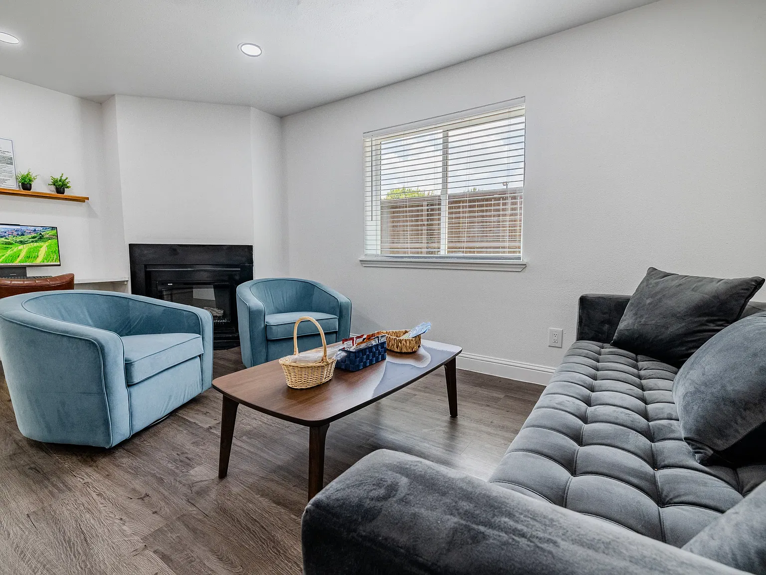 Aspen Forest Apartment Homes — Photo 2
